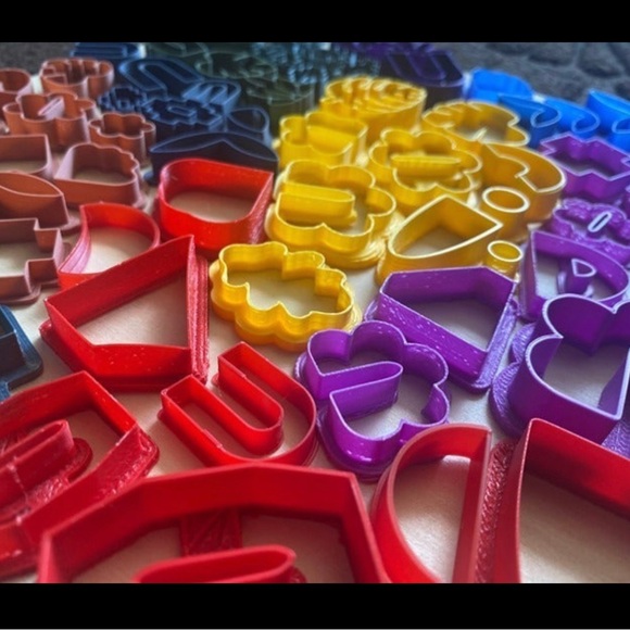 Polymer Clay Cutters- B Grade GRAB BAG 15 random cutters pottery ceramics stamps - Picture 6 of 14